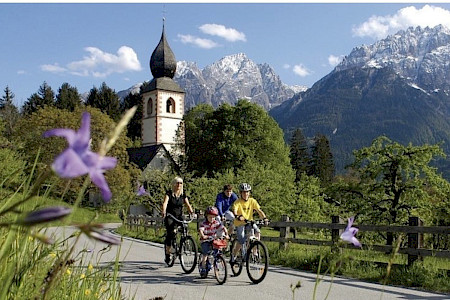Bild Seenwelt-Kärnten,  Wörthersee- Millstättersee-Klopeinersee-Weissensee «Aktiv unterwegs – mit dem Fahrrad»